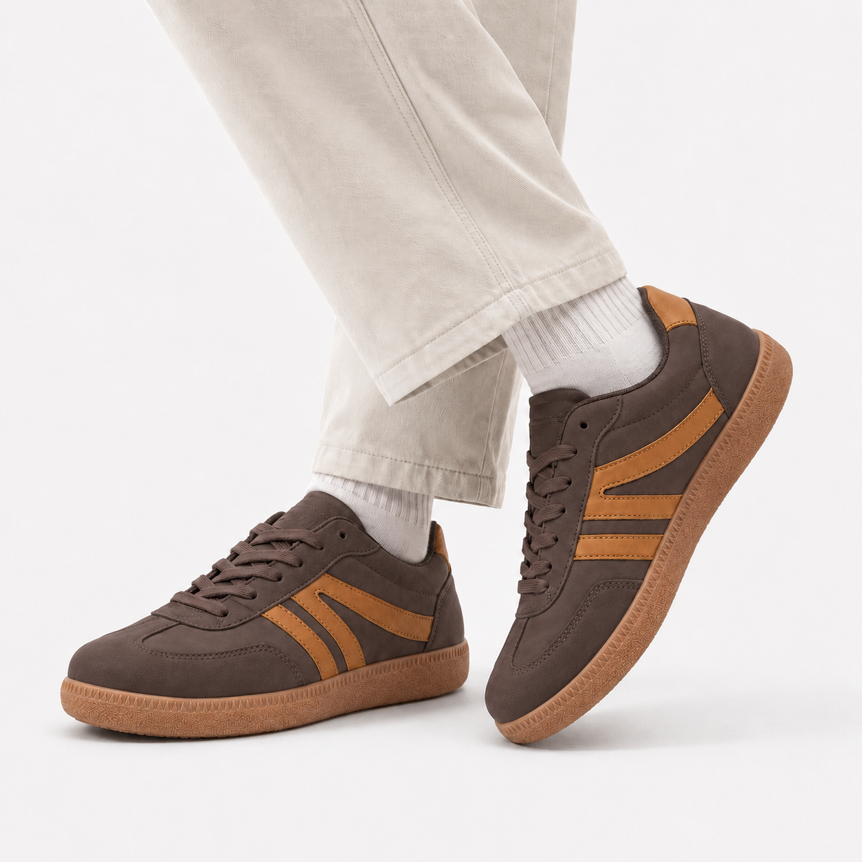 Sneakers Donna in PU con Chiusura con Lacci