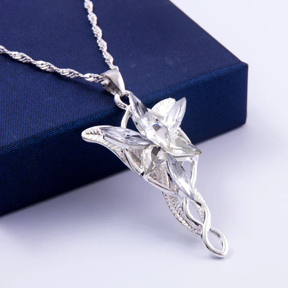 Collana da donna in lega d'oro con cristalli regolabili - - accessoire mystique ajustable alliage alliage de haute qualité bijou en cristal bijou hypoallergénique bijou pour toutes les occasions collier collier ajustable collier fantaisie collier femme collier élégant cristal cristaux d'étoiles cross-from-seroa-10062012154122 femme New-google other présent dans un emballage cadeau - Concept Palermo