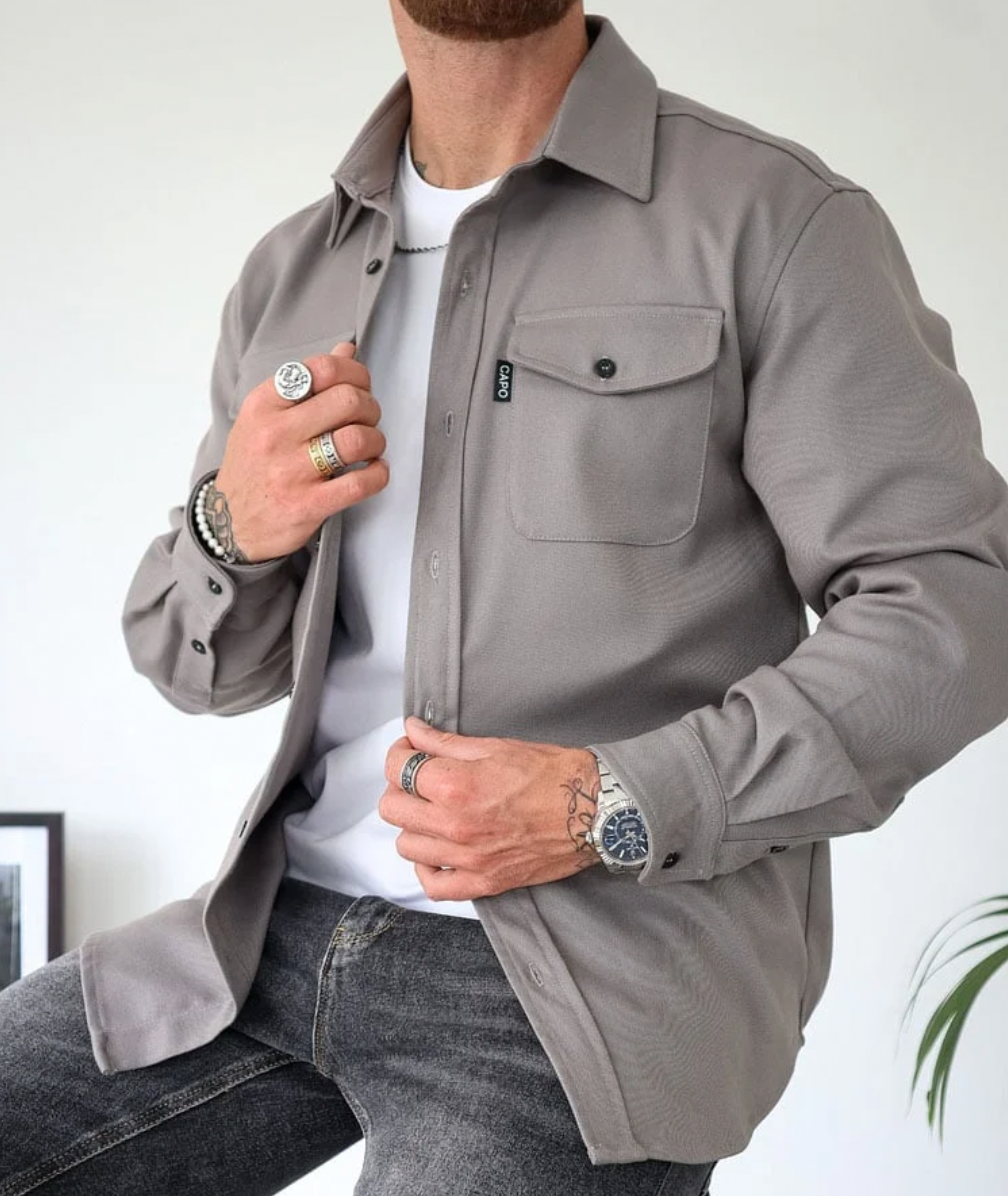 Elegante Overshirt da Uomo con Pratiche Tasche sul Petto