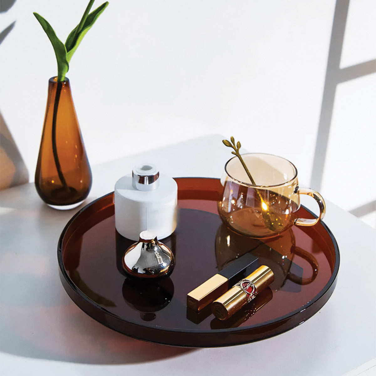 Servitore in Acrilico: Trasforma il Tuo Arredamento e Arricchisci la Tua Esperienza di Intrattenimento Uomo - - acrilico arredamento arricchisci Decor esperienza home & garden intrattenimento Kitchen servitore servitore acrilico Tableware - Concept Palermo