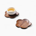 Set de posavasos Bloom en nogal, posavasos sofisticados para transformar tu mesa