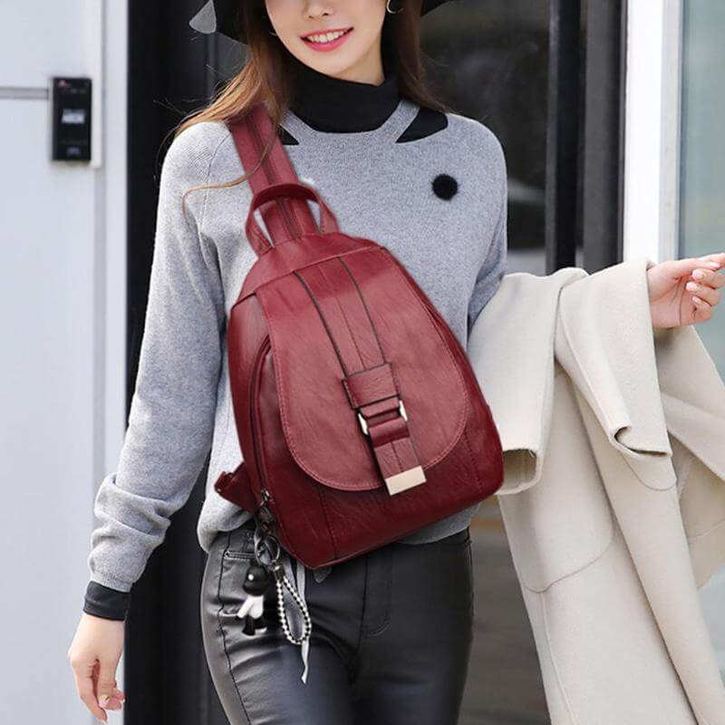 Zaino Donna in Vera Pelle Elegante e Chic, Ideale per Lavoro e Tempo Libero - Borgogna - Backpacks bags chic pelle women's backpack zaino zaino pelle - Concept Palermo