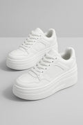 Hvide sneakers til kvinder Flade sneakers i syntetisk materiale