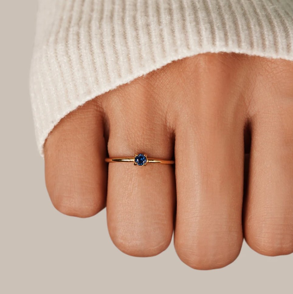 Anello in oro 18K con pietra del mese di nascita Uomo - - anello anello pietra August23 AV7 AV7+W AV7+W+AUG23 AV7+W+AUG23+SEP23 EverydayEssential EverydayEssentials gold HYPOALLERGENIC jewelry mese nascita New New Arrivals pietra Ring Stainless uomo - Concept Palermo