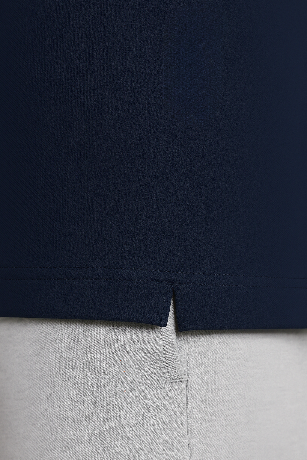 Camicia Polo a Manica Lunga – Stile Classico e Comfort Quotidiano - - allsidig poloskjorte camicia camicia polo comfort elegant poloskjorte Frank poloskjorte jeans eller chinos kvalitetsplagg langermet poloskjorte lett å style lunga manica mann men's top clothes moderne poloskjorte polert look polo quotidiano - Concept Palermo
