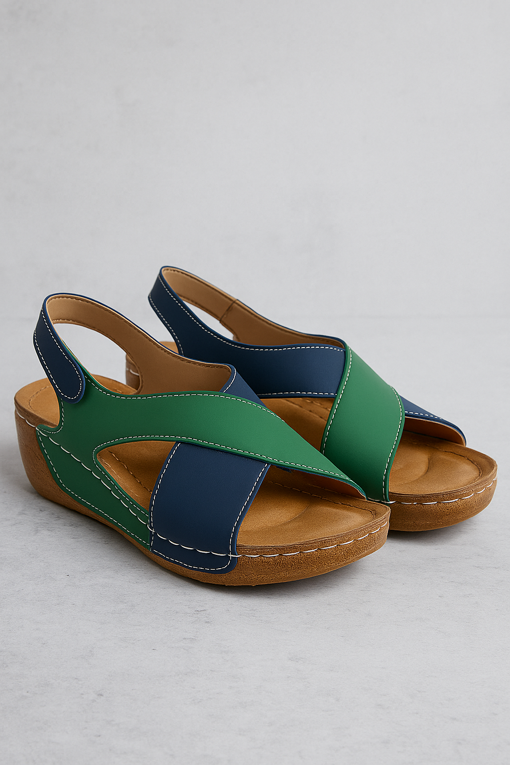 Sandali Donna Eleganti con Cinturino Incrociato e Tacco Basso, in Pelle Nera - Verde - cinturino donna Frauen Sandalen incrociato sandali sandali donna sandals Summer - Concept Palermo