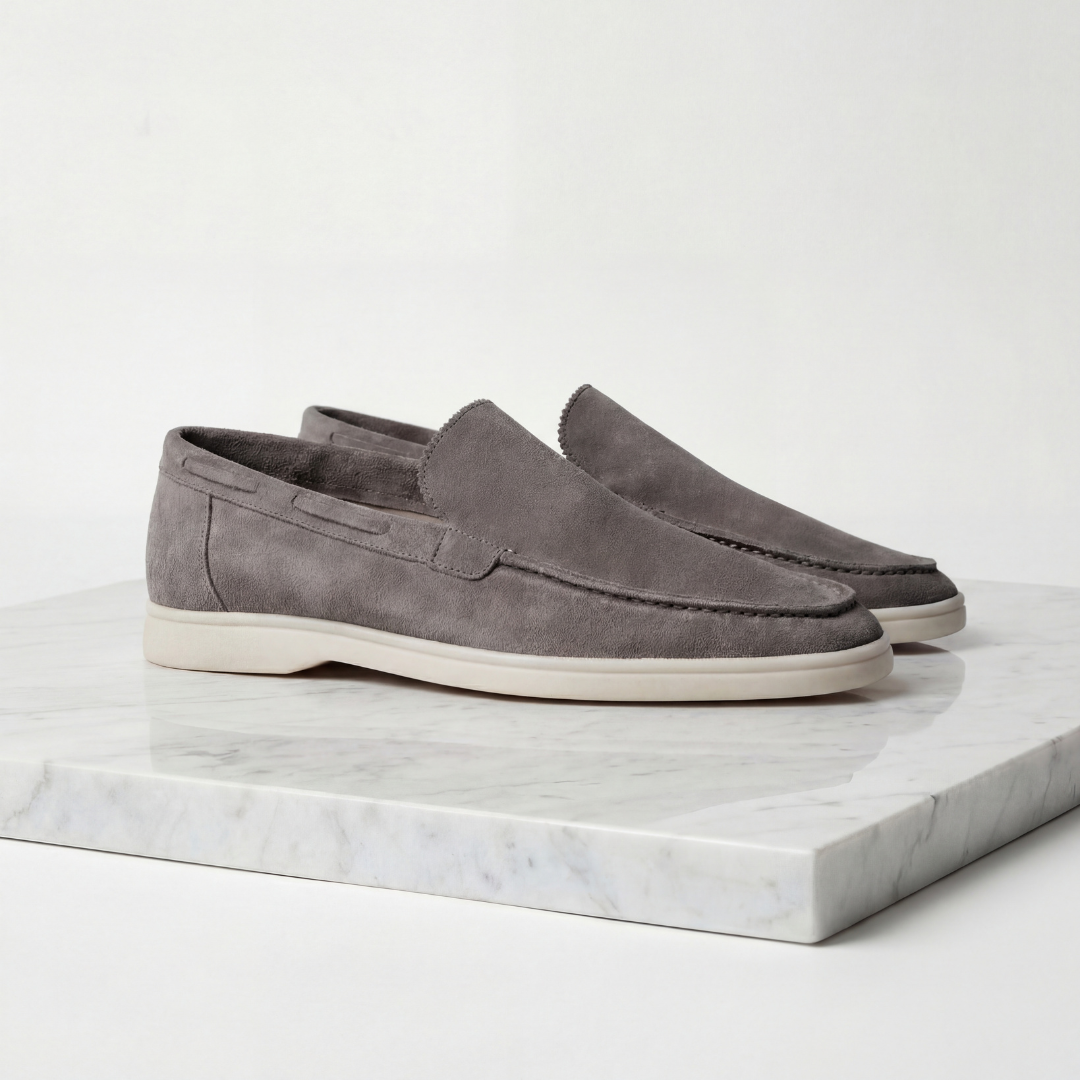 Mocassini Scamosciati Uomo: L'Eleganza Versatile per Ogni Look