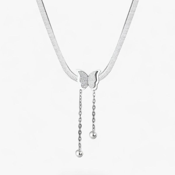 Collana con ciondolo a farfalla - Stile e fascino in un unico gioiello Acciaio Donna Lana - Argento - 40+5cm acciaio All Compatible Butterfly Butterfly pendant ciondolo Classic collana collana ciondolo donna elegant womens necklaces farfalla fascino fashion gioiello Gold Hubei Light luxury style Mainland China Metal NECKLACES party Pendant Necklaces silver Snake Chain Stainless Steel stainless steel necklace Women YIYUEQIANLI - Concept Palermo