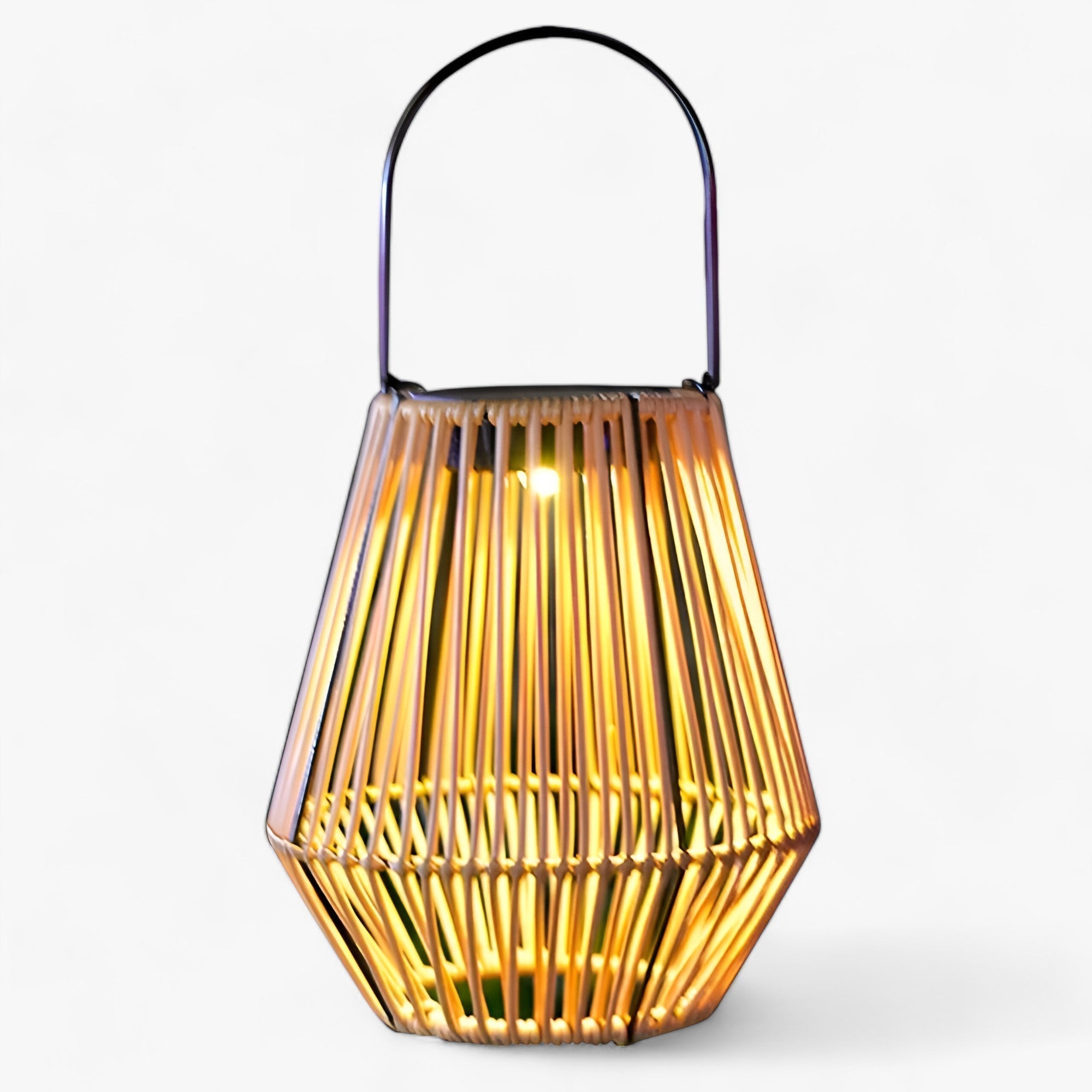 Lampada solare - Per migliorare l'ambiente esterno - con lampadina - ambiente Bamboo esterno home & garden lampada lampada solare LED bulbs migliorare Modern Style Outdoor Solar Lantern Rattan Bamboo Lamp SOLAR solare - Concept Palermo