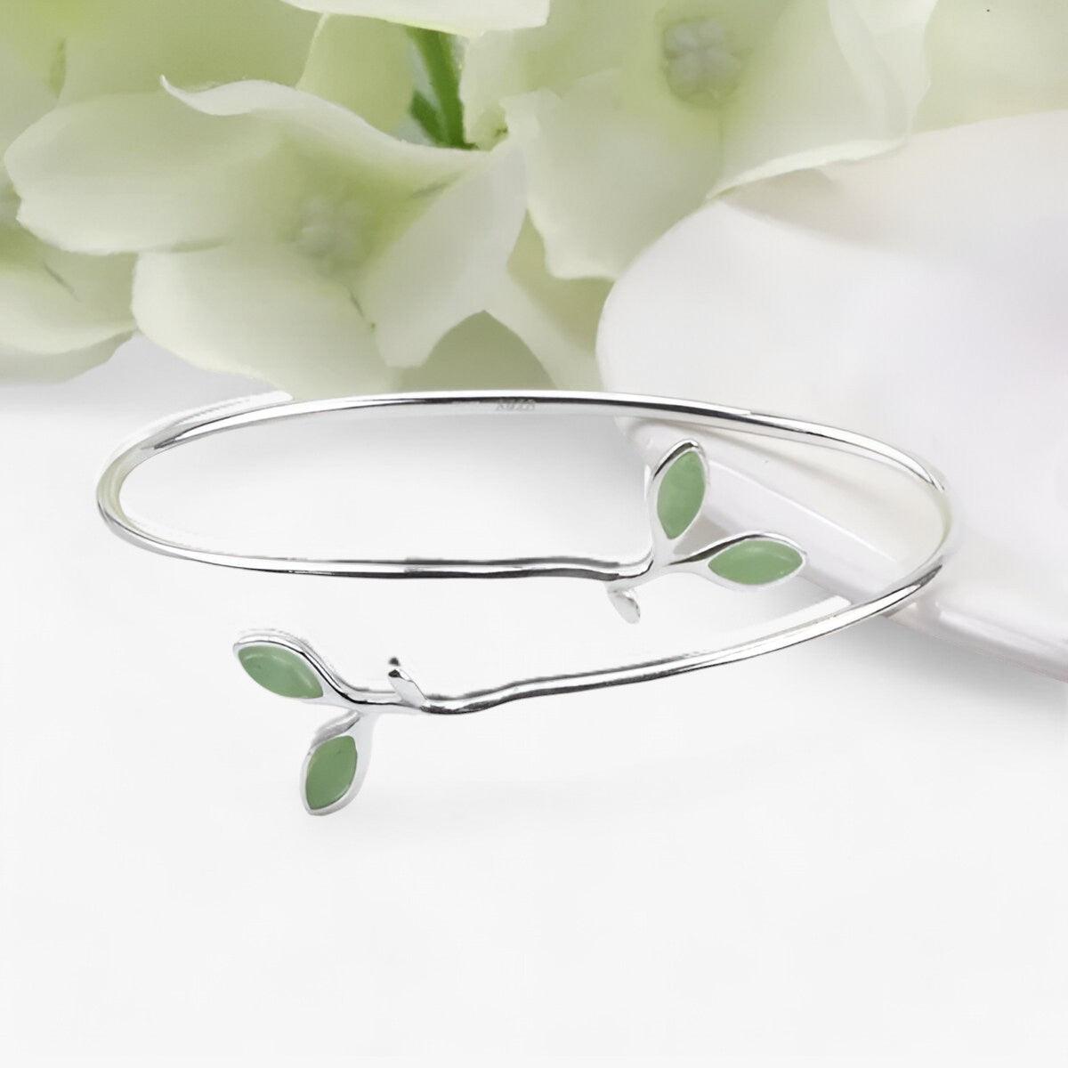 Migliora il tuo look con la delicata eleganza delle foglie Argento - - accessoires delicata eleganza foglie jewelry look migliora migliora look sieraden - Concept Palermo