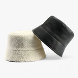 Omkeerbare bucket hat - veelzijdig en chique Leer
