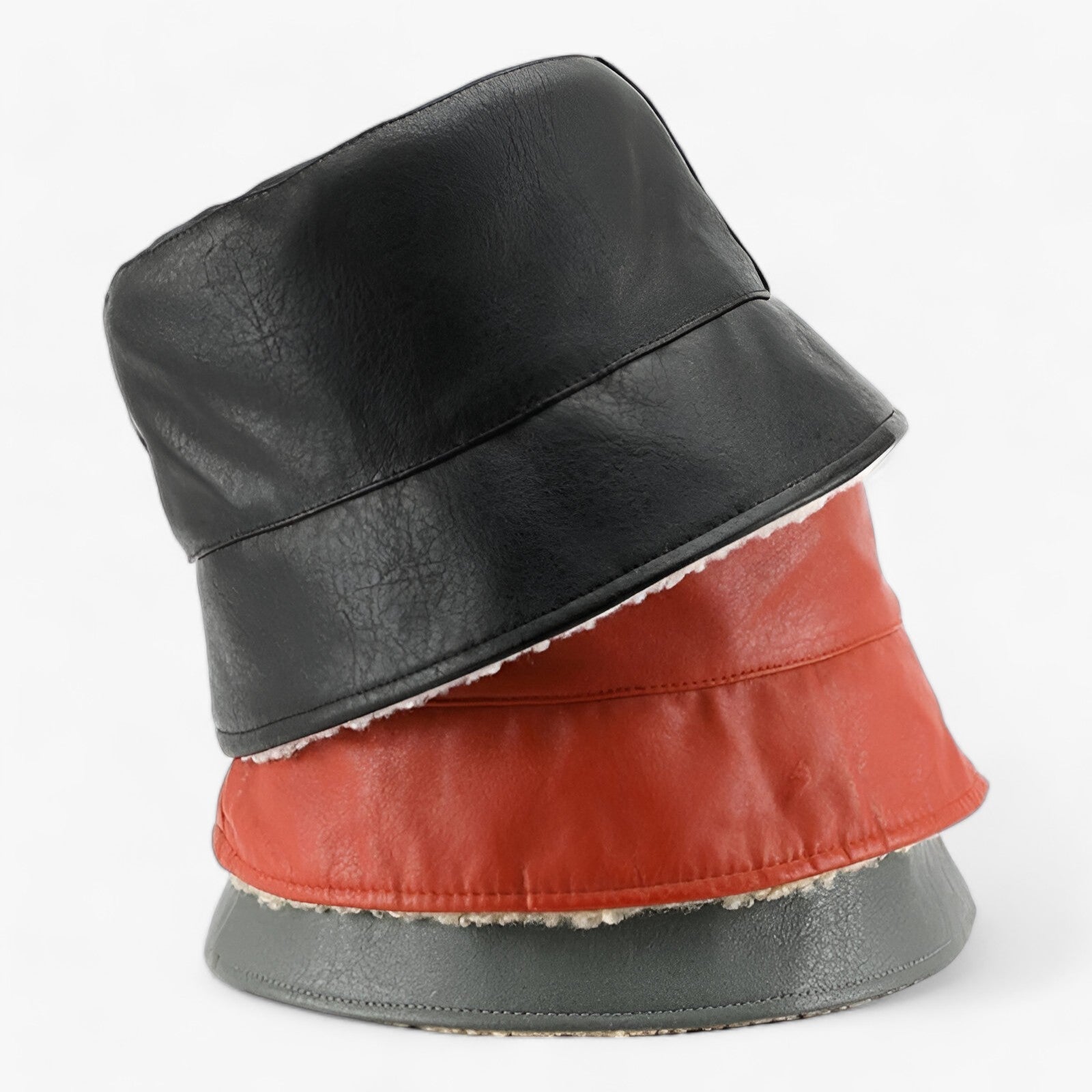 Cappello a secchiello reversibile - Versatile e chic Pelle - - 56-58CM ADULT Autumn Black Bucket Hat bucket hat men bucket hats cappello cappello secchiello CASUAL chic Faux Leather Flat FS FSXPUZ Fujian Gray Hip Hop Mainland China pelle Red reversibile secchiello serena | wendeleder-eimerhut - vielseitig und stilvoll - €25 Solid Spring Streetwear Summer Sun protection Unisex versatile winter - Concept Palermo