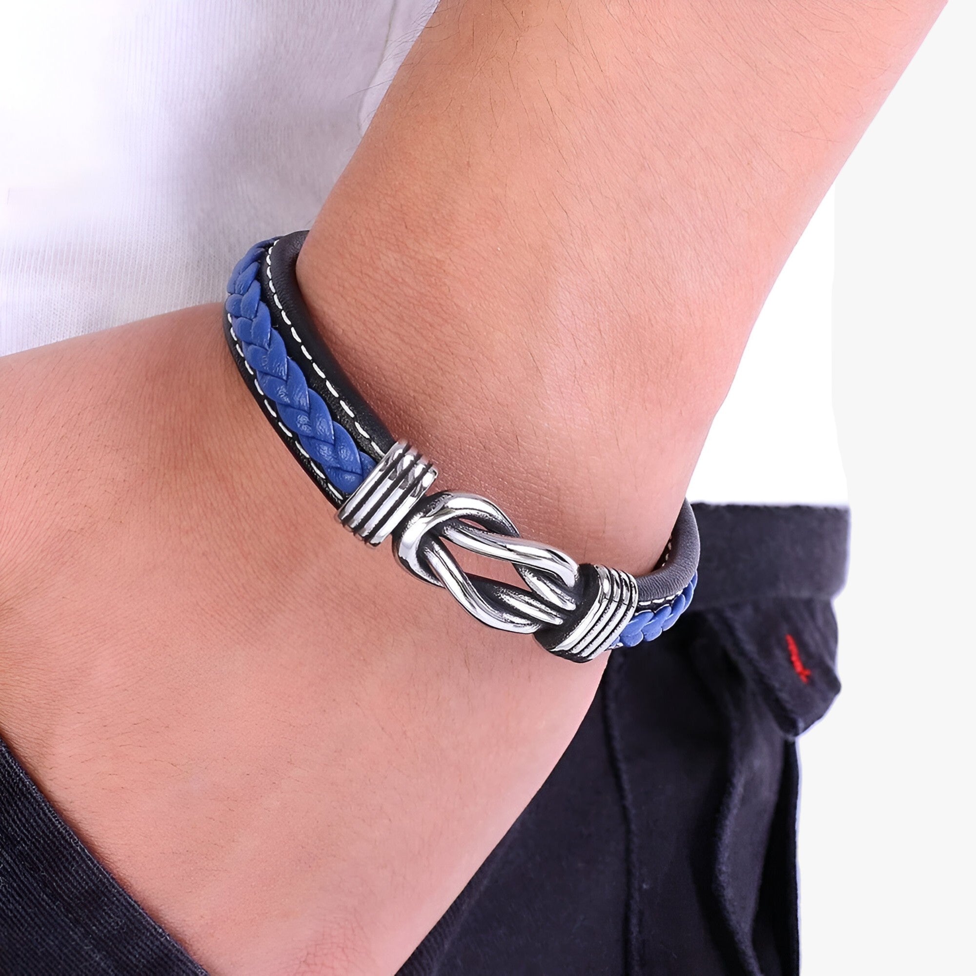 Bracciale in vera pelle - Eleganza e robustezza combinati - - armband bracciale bracciale vera bracelet for men combinati eleganza jewelry men bracelet pelle robustezza vera - Concept Palermo