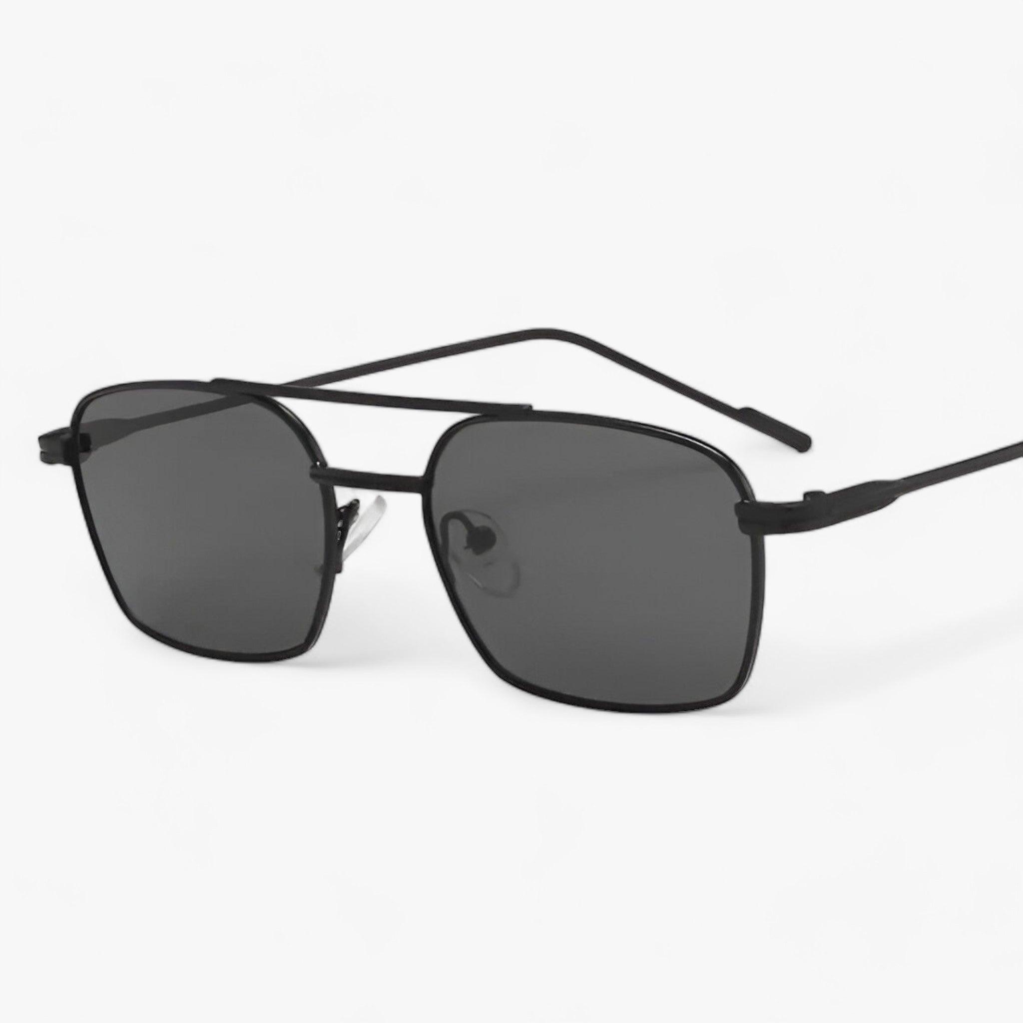 Occhiali da sole vintage in metallo: ideali per proteggere gli occhi - Nero-Grigio - ADULT ALLOY EYEWEAR ideali Mainland China metallo NONE occhi occhiali occhiali sole Polycarbonate proteggere Rectangle sole sunglasses WOMEN - Concept Palermo