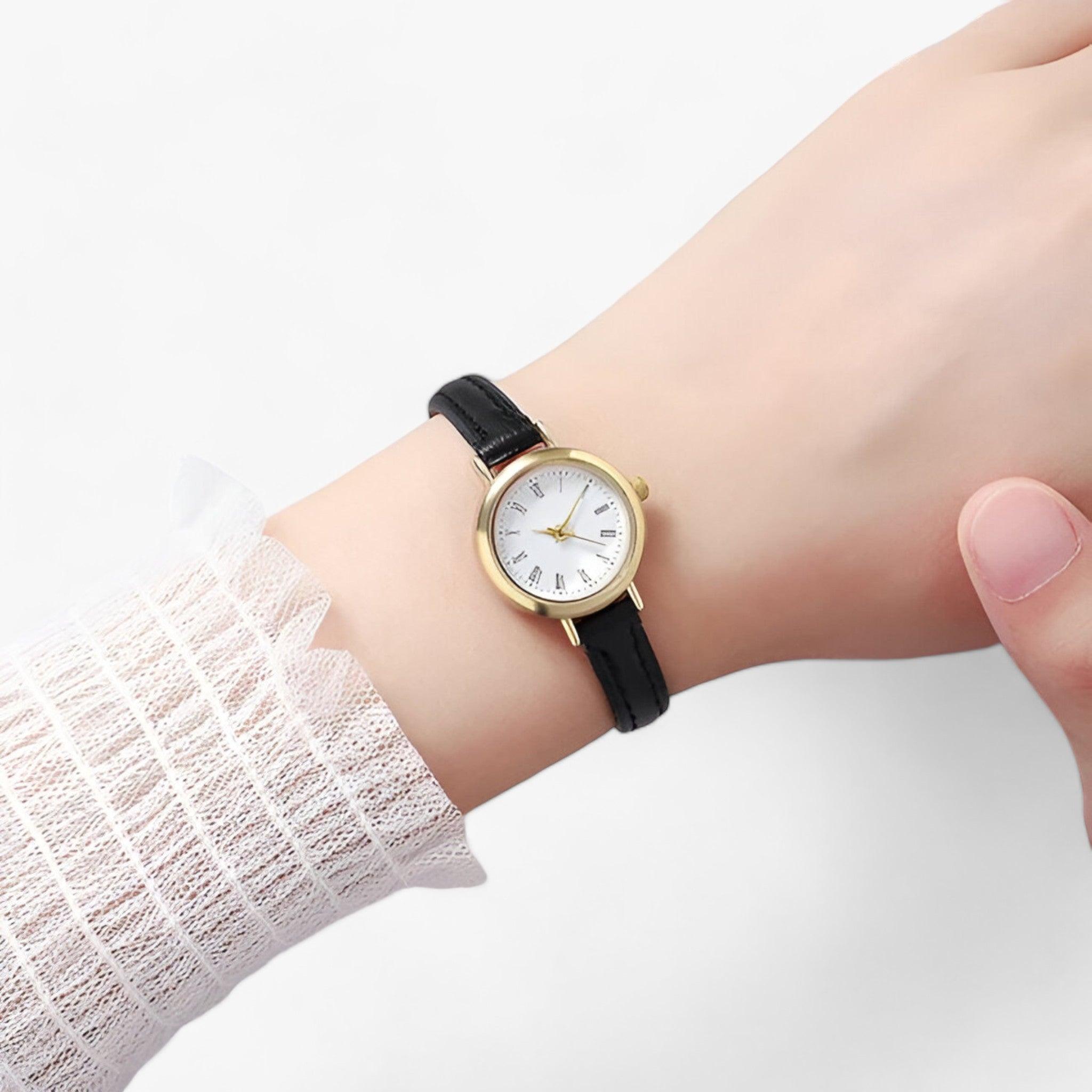 Piccolo orologio rotondo - Minimalismo chic per uno stile quotidiano Donna - - 12mm 18mm 23cm 6mm ALLOY Buckle chic donna Fashion & Casual glass ladies watch leather Mainland China minimalismo montre montres femmes MOONBIFFY No package No Waterproof None orologio orologio rotondo Quartz quotidiano relogio relogios feminino reloj reloj para mujer relojes relojes de mujeres rotondo Round stile watch watch for women watches women watch ZN22583 - Concept Palermo