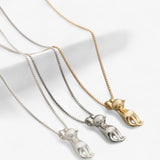 Handgemaakte kattenketting voor dames van linnen en wol, unieke elegante kattenhanger
