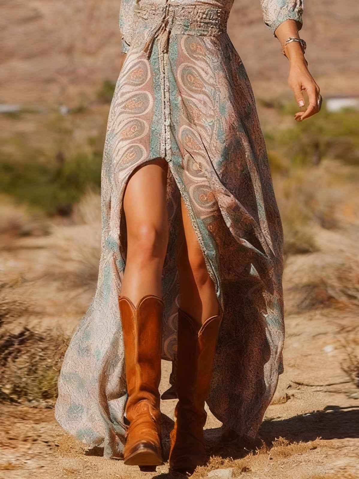 Abito lungo maxi bohémien con stampa stile Western e spacco