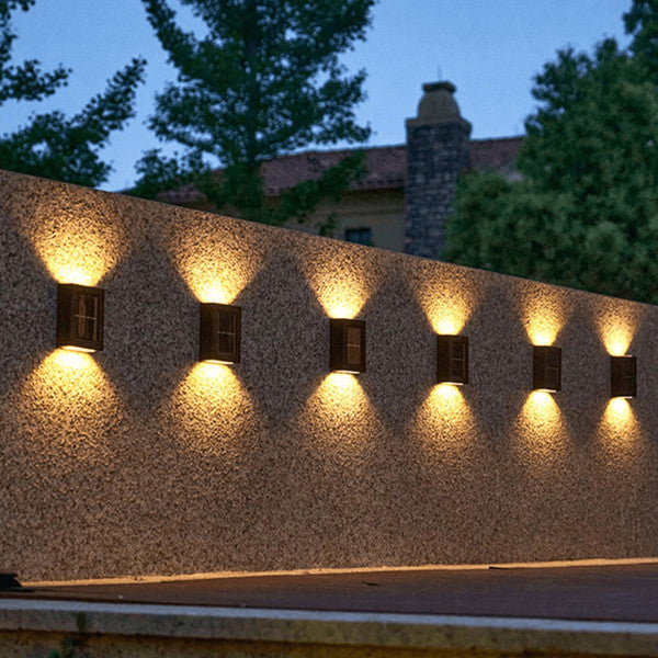 Applique LED Solari Senza Fili Deluxe - Illuminazione Efficiente per le Tue Pareti Esterne
