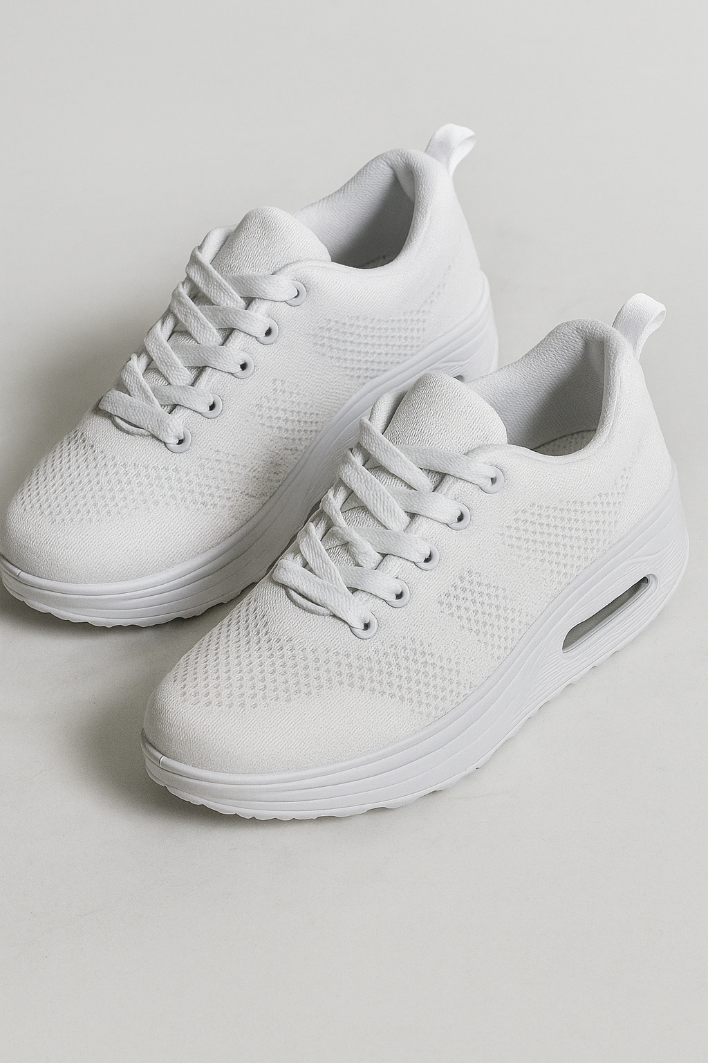 Scarpe sportive da donna con tacco a blocco e mesh traspirante - Bianco - blocco donna mesh scarpe scarpe sportive schoenen shoes sport sportive tacco - Concept Palermo